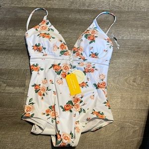 Tournesol one piece swimsuit.. new with tags